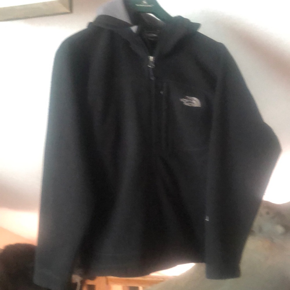 The North Face hooded jacket p2788. Windwall